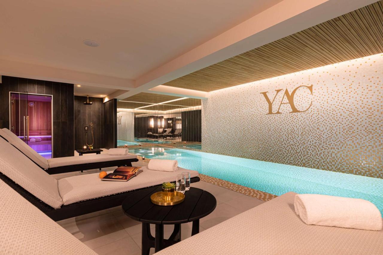 Hotel Yac Paris Clichy, A Member Of Radisson Individuals Екстериор снимка