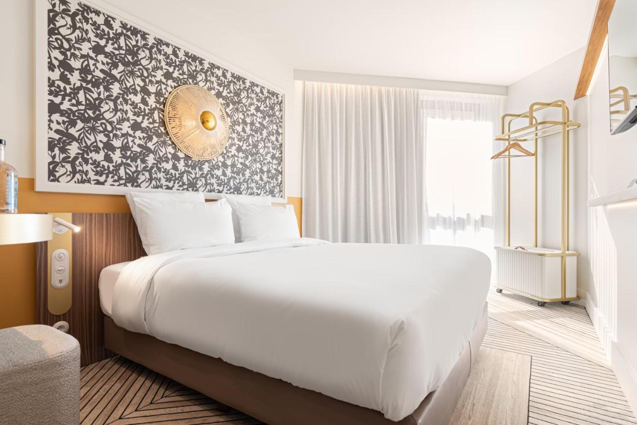 Hotel Yac Paris Clichy, A Member Of Radisson Individuals Екстериор снимка