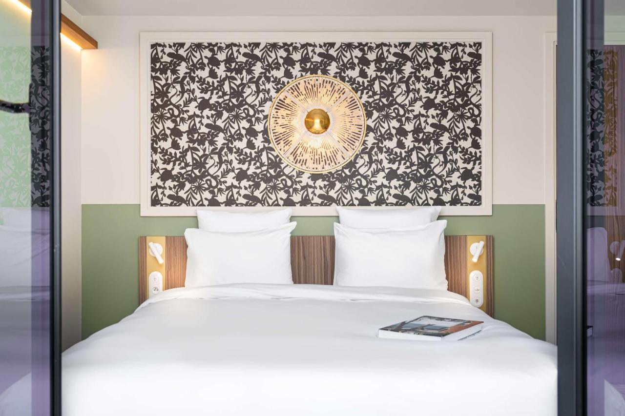 Hotel Yac Paris Clichy, A Member Of Radisson Individuals Екстериор снимка