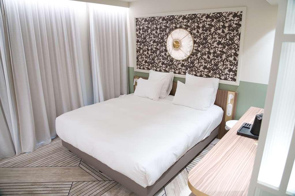 Hotel Yac Paris Clichy, A Member Of Radisson Individuals Стая снимка