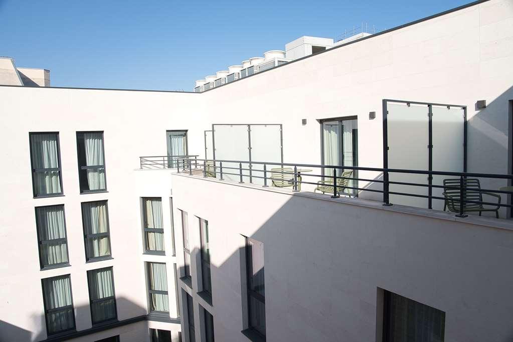 Hotel Yac Paris Clichy, A Member Of Radisson Individuals Екстериор снимка
