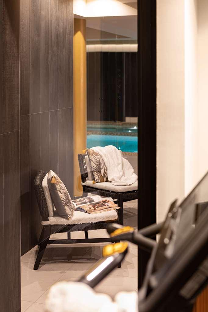 Hotel Yac Paris Clichy, A Member Of Radisson Individuals Екстериор снимка