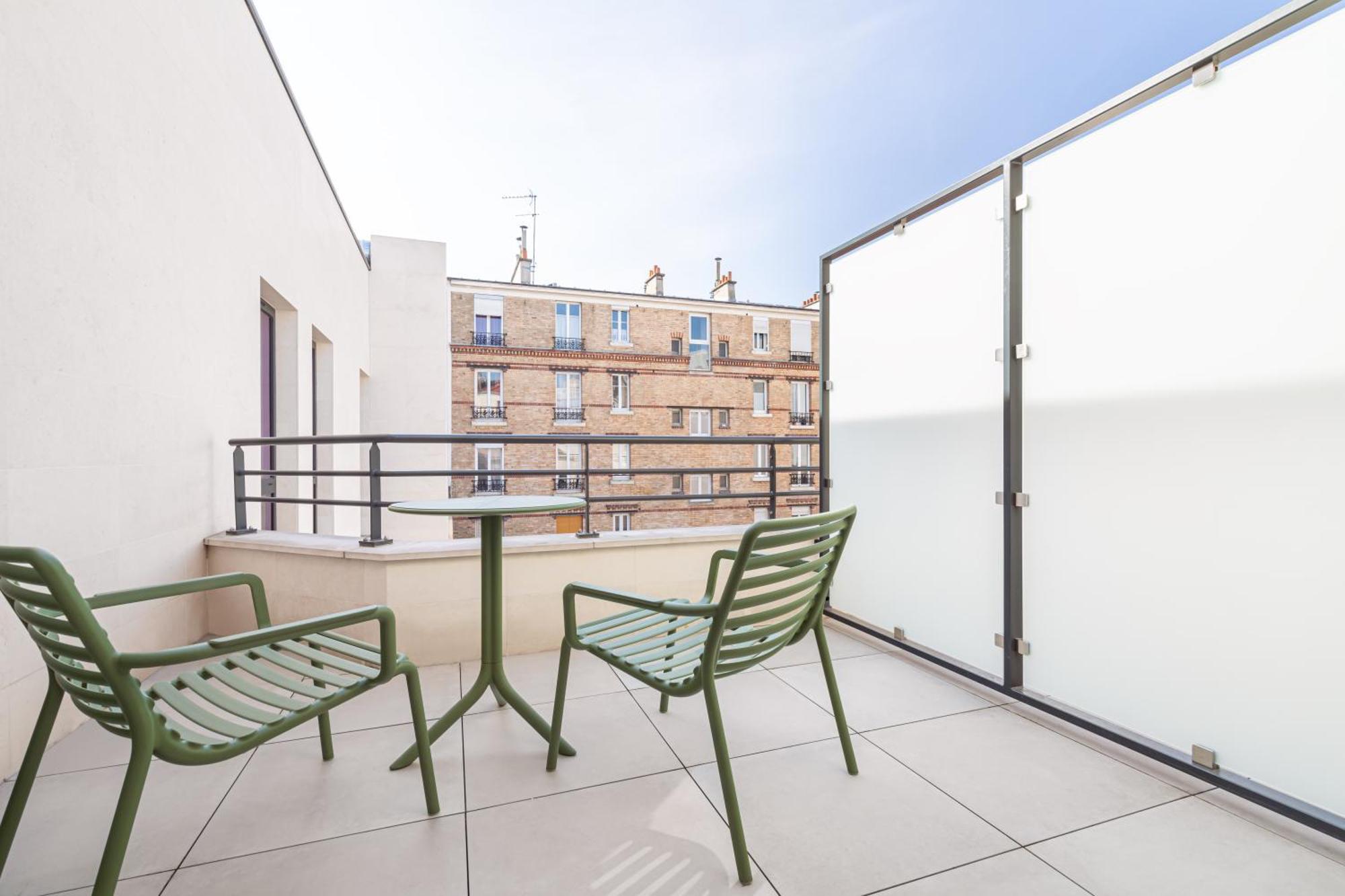 Hotel Yac Paris Clichy, A Member Of Radisson Individuals Екстериор снимка